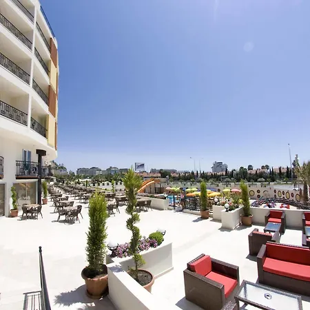 Отель Arabella World 4*
